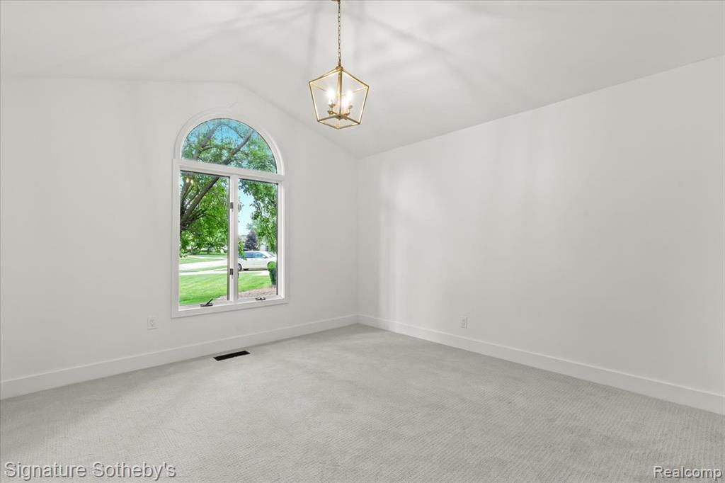 40526 Woodside Drive, Clinton Twp, MI 48038 — Photo 24