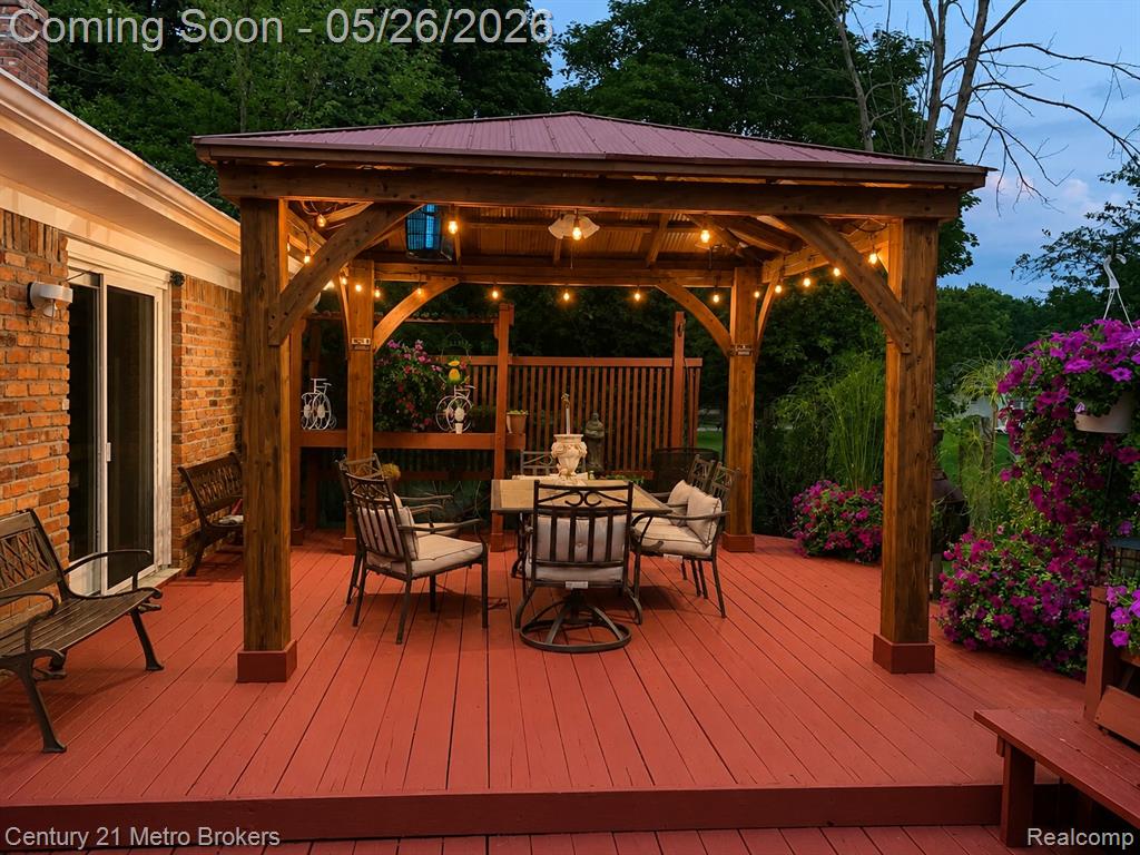 6292 Kings Pointe Circle, Grand Blanc, MI 48439 — Photo 23