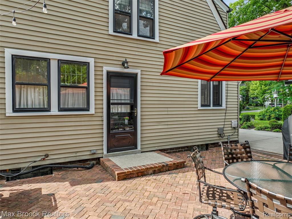454 W Oakridge Street, Ferndale, MI 48220 — Photo 42