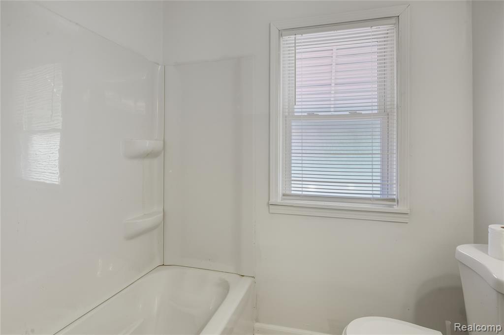 608 Nevada Avenue, Pontiac, MI 48341 — Photo 17