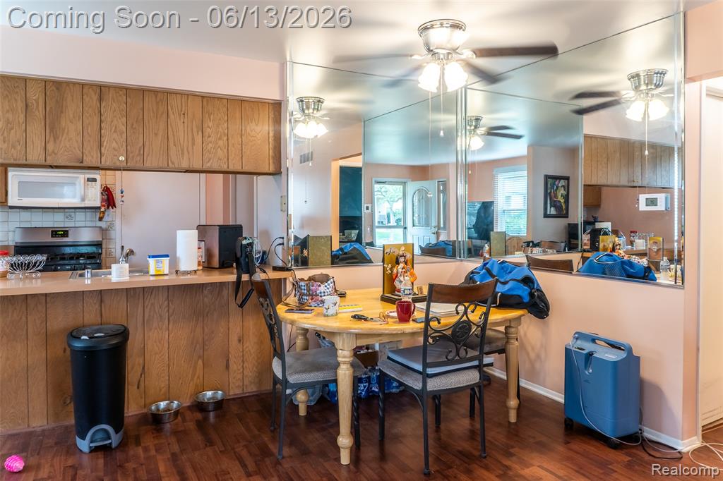 1442 Mariner Drive, Walled Lake, MI 48390 — Photo 18
