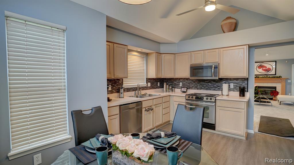 5077 PRESTONWOOD Lane, Flushing, MI 48433 — Photo 25