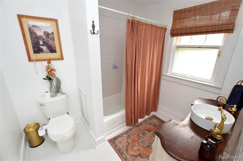 448 Dougherty Place, Flint, MI 48504 — Photo 16