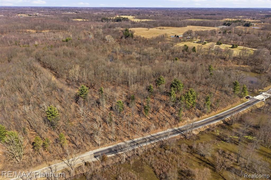 2555 E Cohoctah Road, Howell, MI 48855 — Photo 12