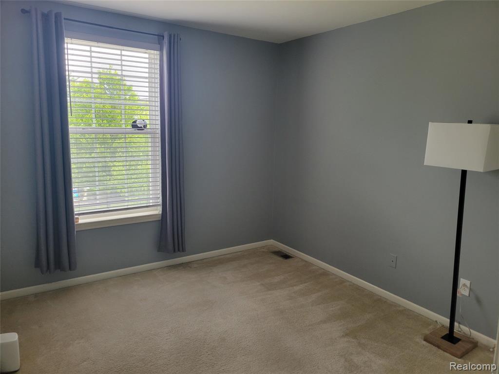 5100 Meadow Crest Circle, Holly, MI 48442 — Photo 24