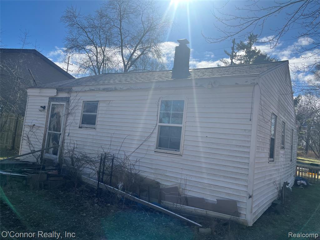 2154 27th Street, Port Huron, MI 48060 — Photo 2