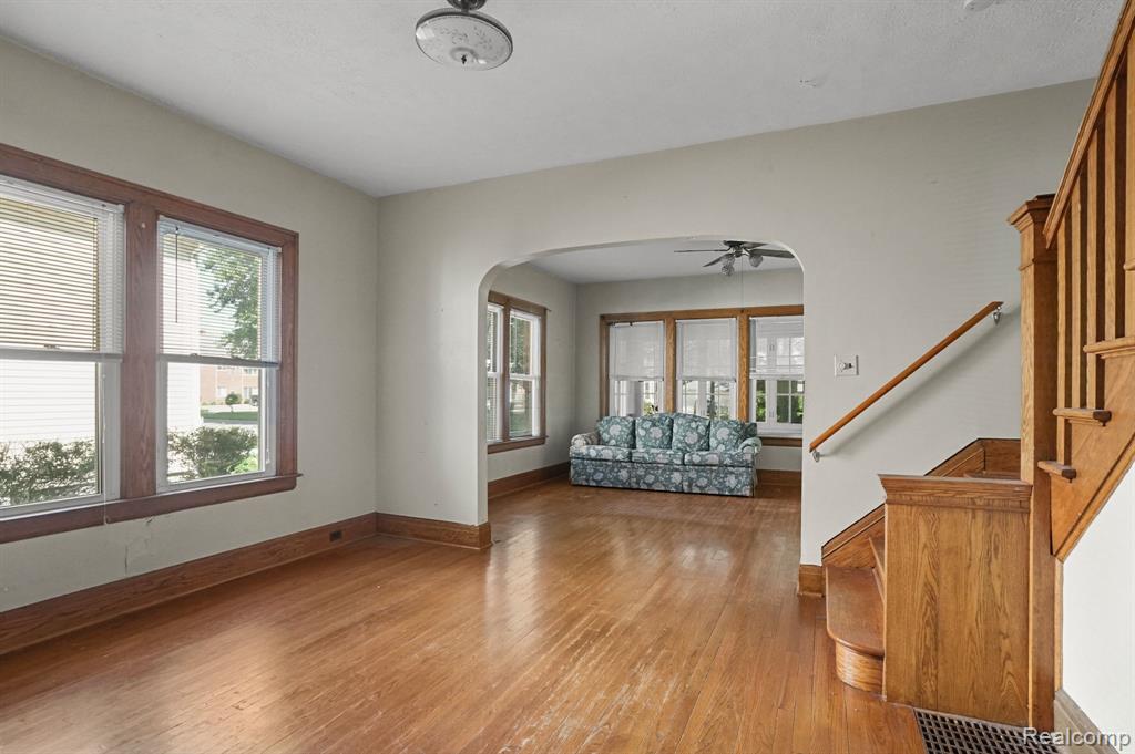 95 AHRENS Street, Mount Clemens, MI 48043 — Photo 9