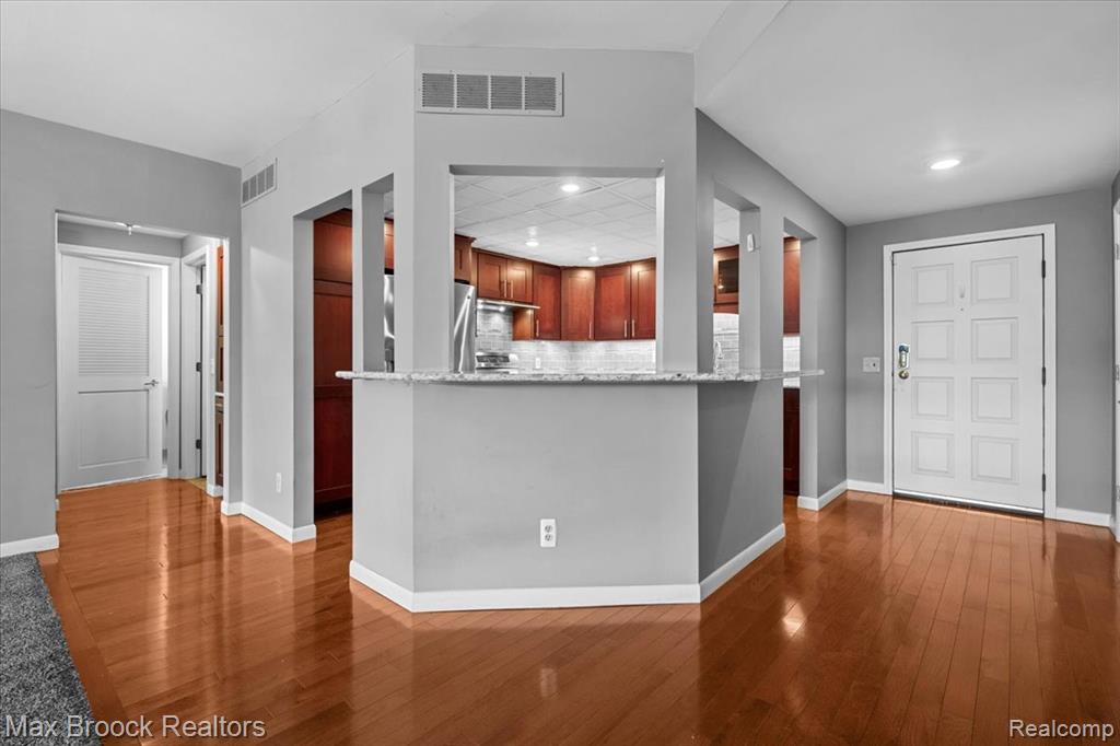 969 Greenview Court, 42, Rochester Hills, MI 48307 — Photo 13