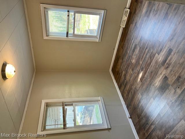 727 E Madge Avenue, Hazel Park, MI 48030 — Photo 15