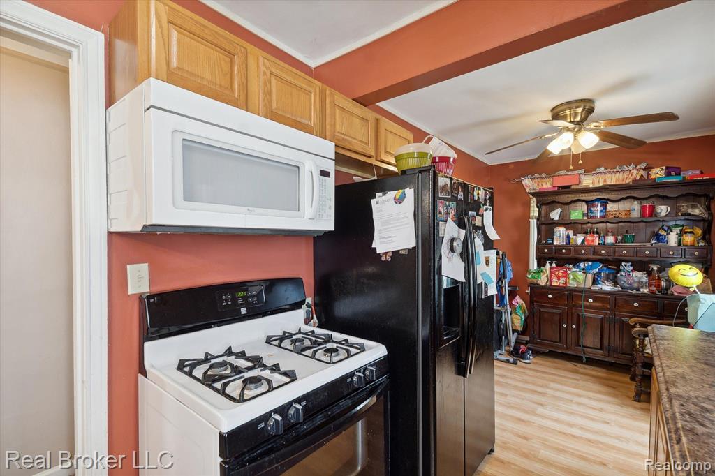 973 FORD Boulevard, Lincoln Park, MI 48146 — Photo 9