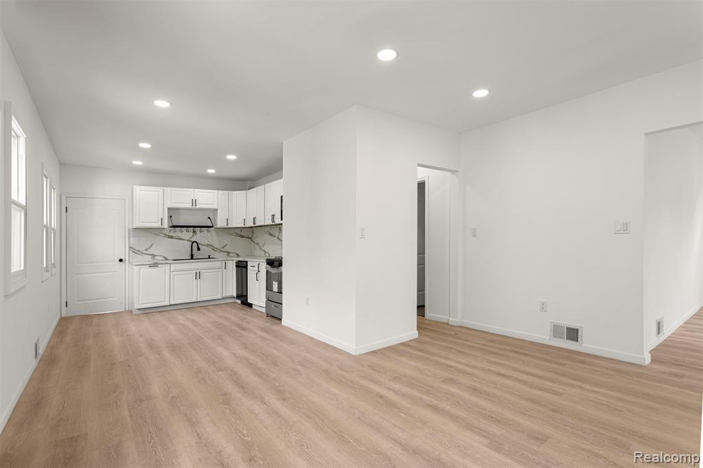 7432 Churchill Street, Detroit, MI 48206 — Photo 26