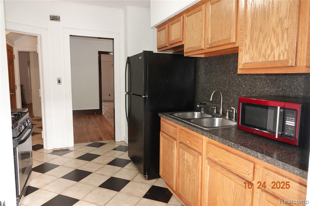 194 Farrand Park, Highland Park, MI 48203 — Photo 12