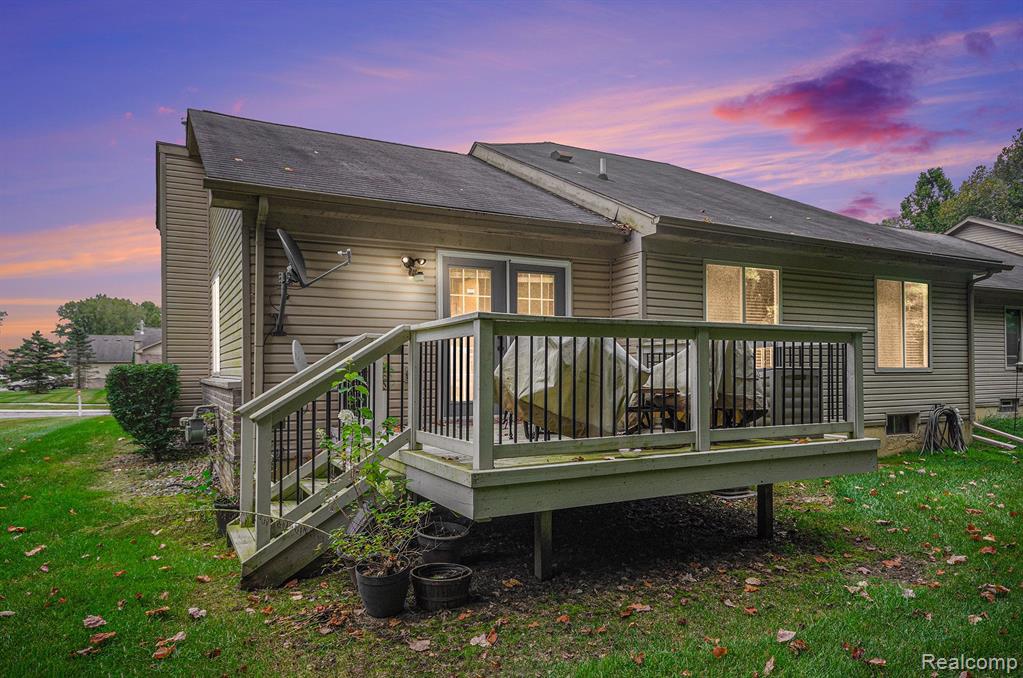 17432 N LUCILLE Circle, New Boston, MI 48164 — front exterior