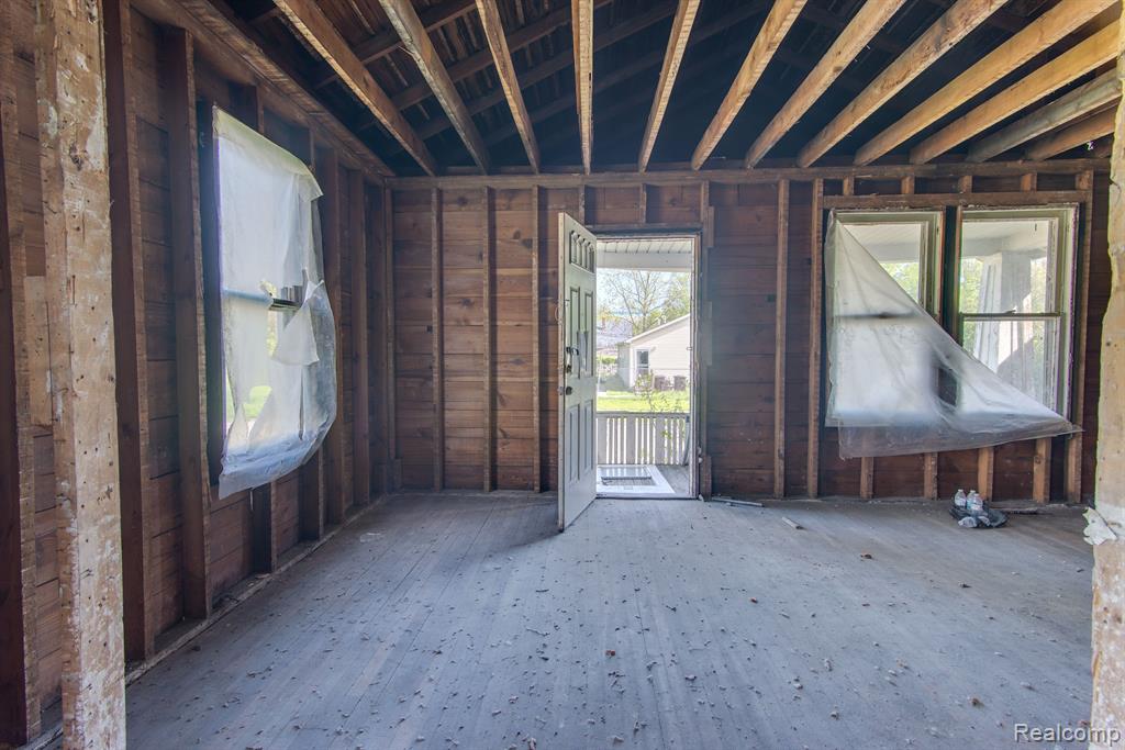 975 FERNHILL Street, Highland Park, MI 48203 — Photo 5