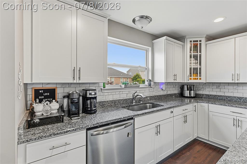 41328 Rugosa Drive, Clinton Twp, MI 48038 — Photo 18