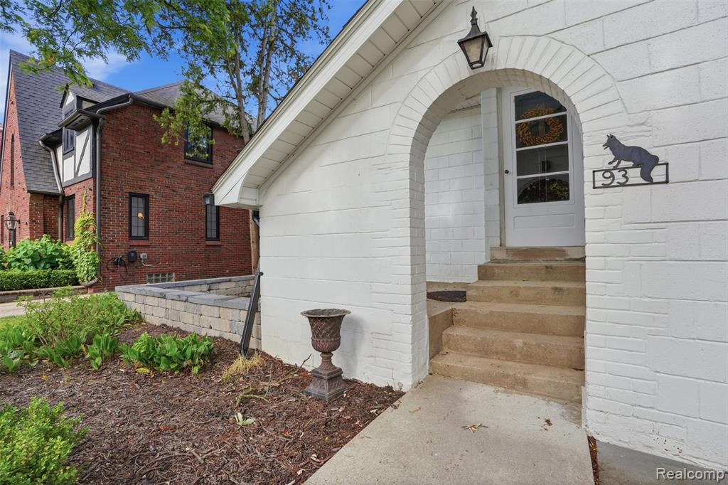 93 Oakdale Boulevard, Pleasant Ridge, MI — Photo 55