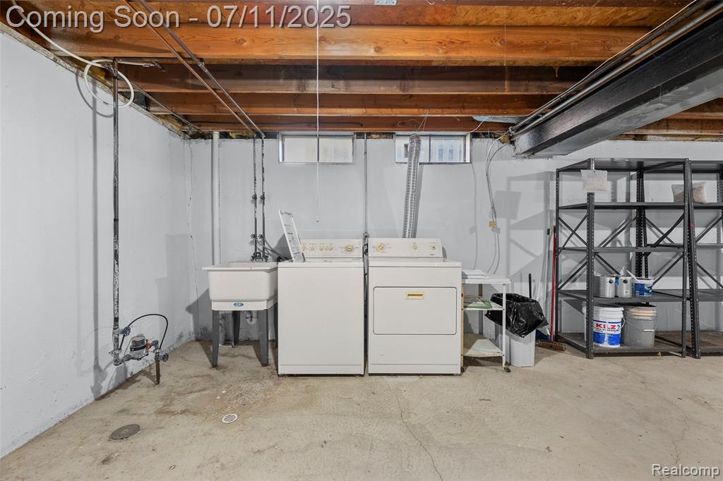 43702 Stuart Drive, Canton, MI 48187 — Photo 31