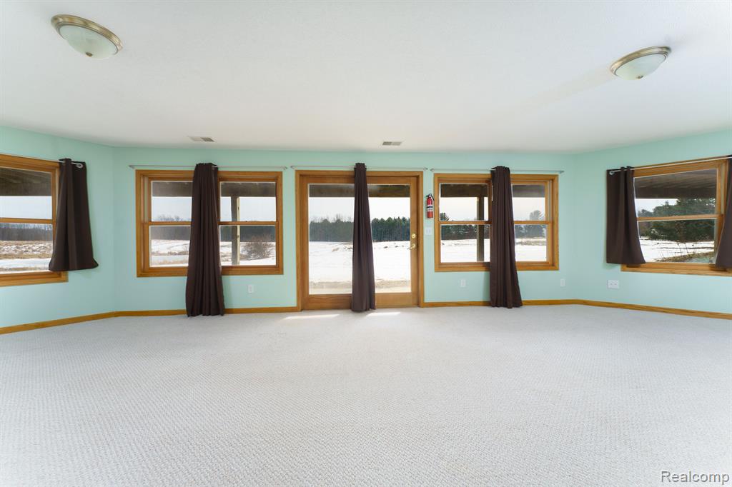 1052 E DEXTER Trail, Dansville, MI 48819 — Photo 29