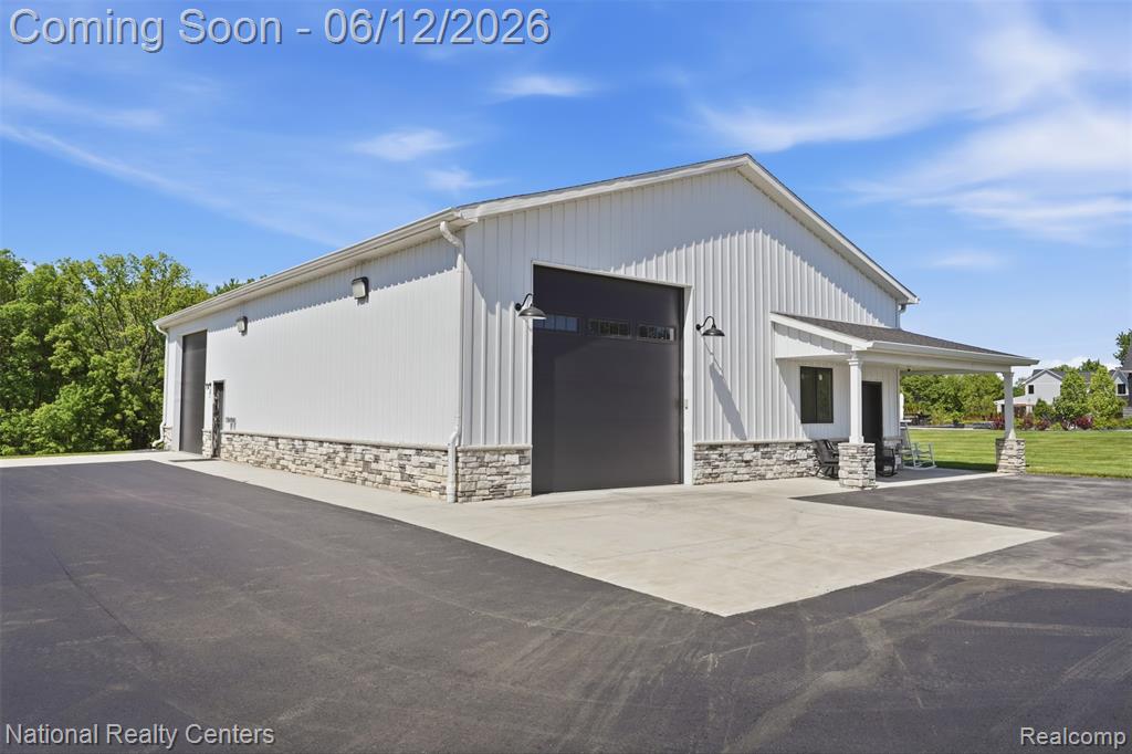 2853 7 Mile Road, South Lyon, MI 48178 — Photo 59