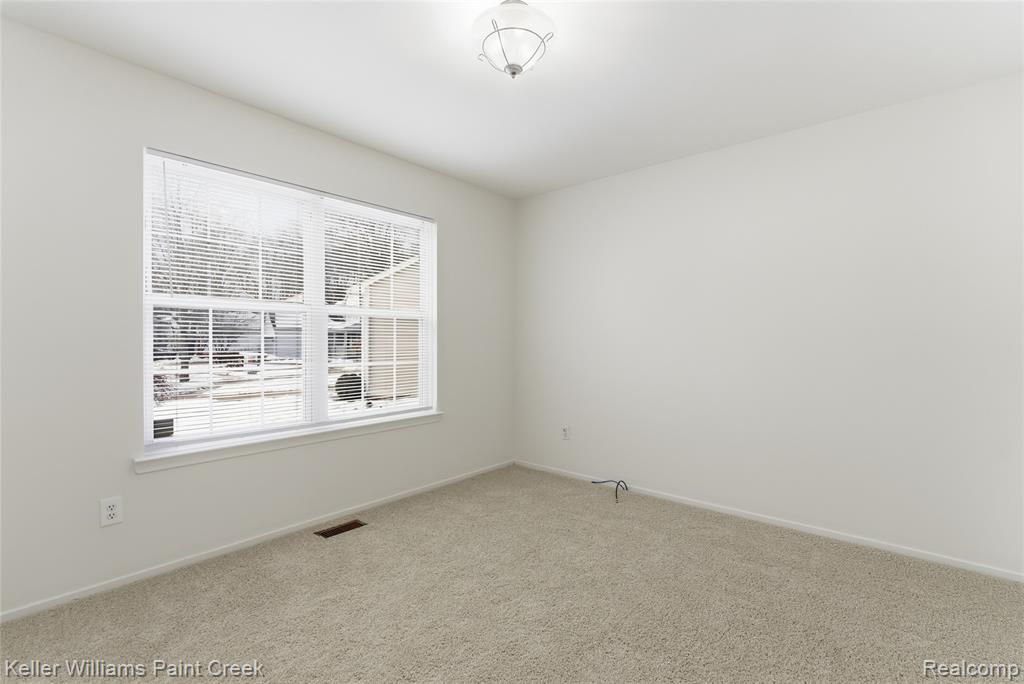 833 Huntclub Boulevard, Auburn Hills, MI 48326 — Photo 14