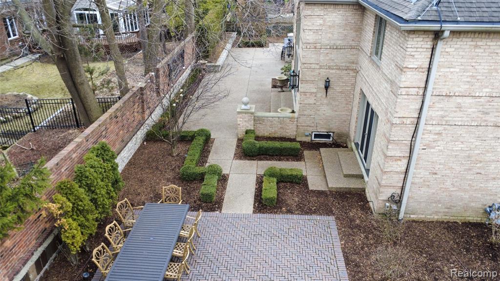 10 Sycamore Lane, Grosse Pointe, MI 48230 — Photo 19