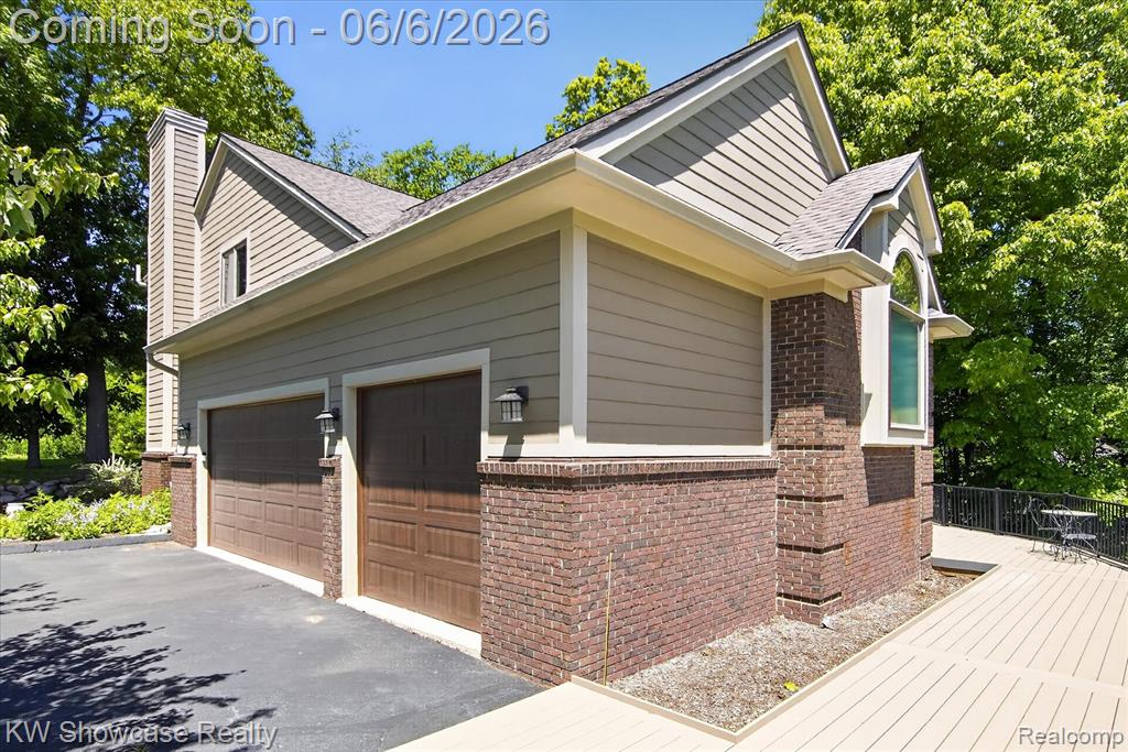 6220 Whispering Meadows Drive, White Lake, MI 48383 — Photo 47