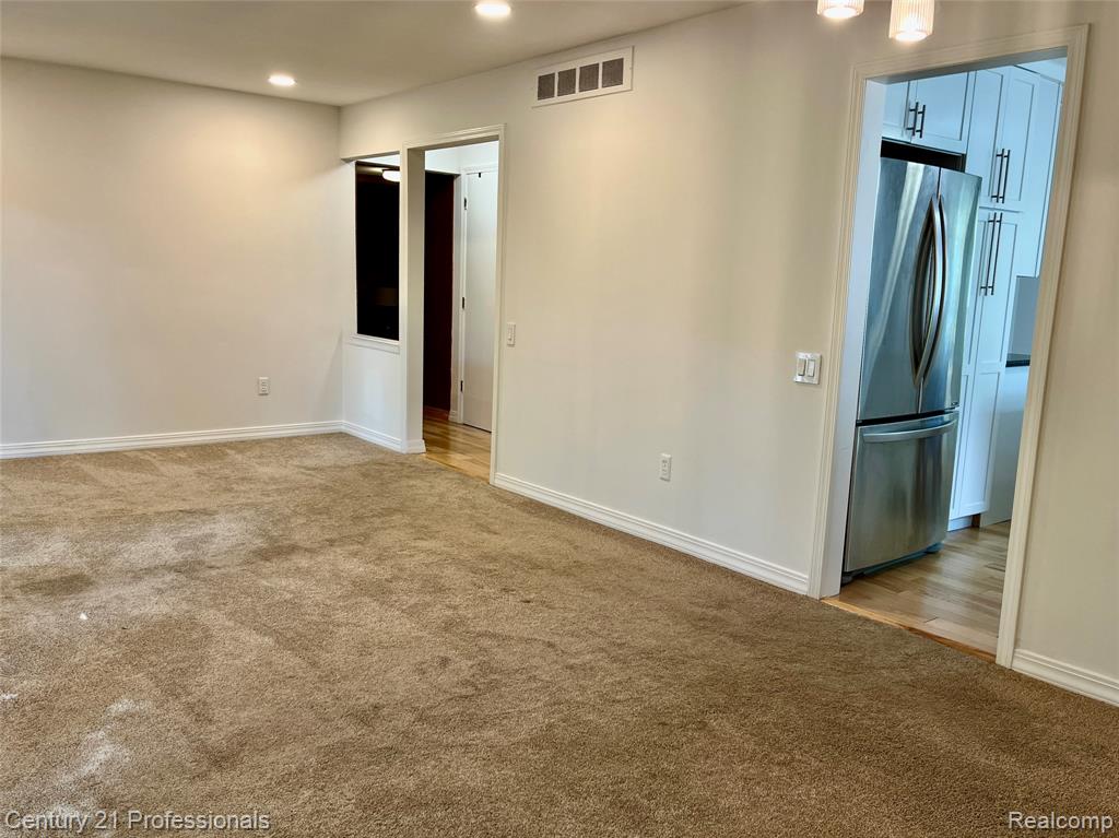 5720 Beauchamp, West Bloomfield, MI — Photo 20