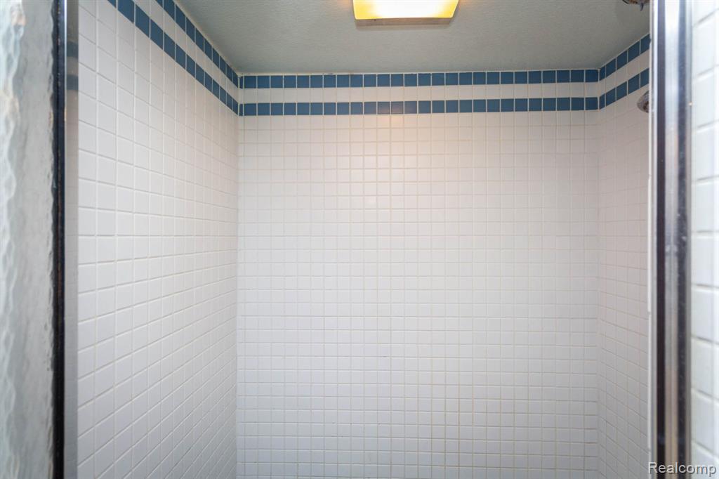 542 S Manitou Avenue, Clawson, MI — Photo 36