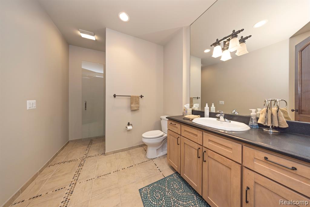 4326 COMMERCE Road, Orchard Lake Village, MI 48324 — Photo 50