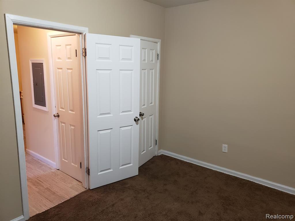 71 E GREAT LAKES Street, River Rouge, MI 48218 — Photo 7