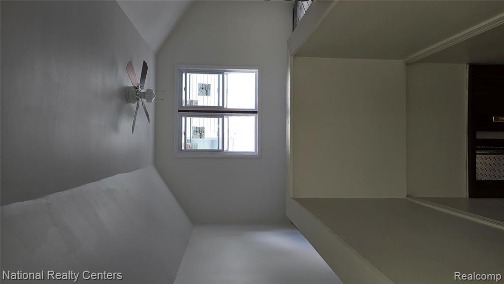 241 Eastlawn Street - Photo 4