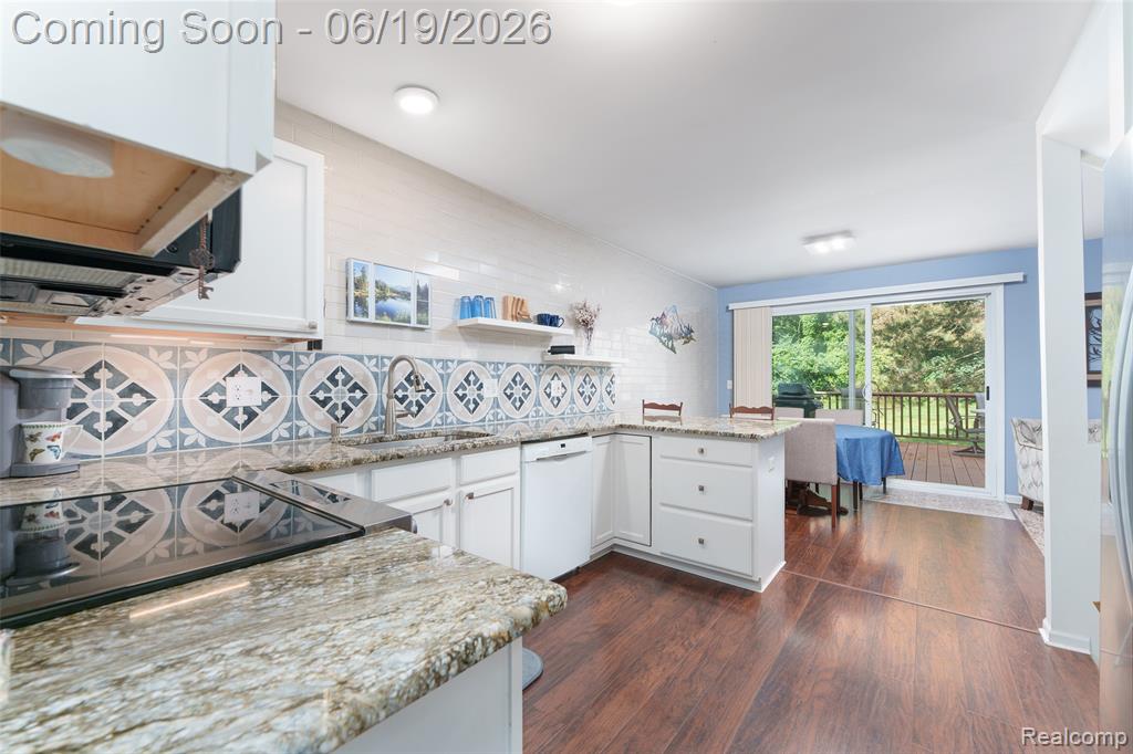1021 Calpernia, Wixom, MI 48393 — Photo 12