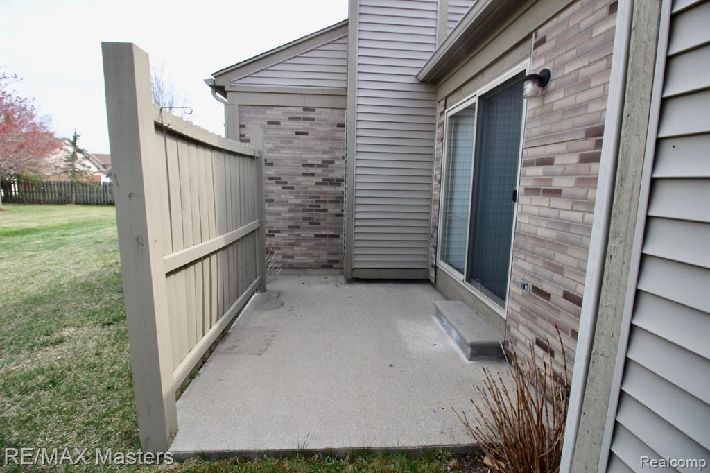 14071 Watersway, Gibraltar, MI — Photo 2