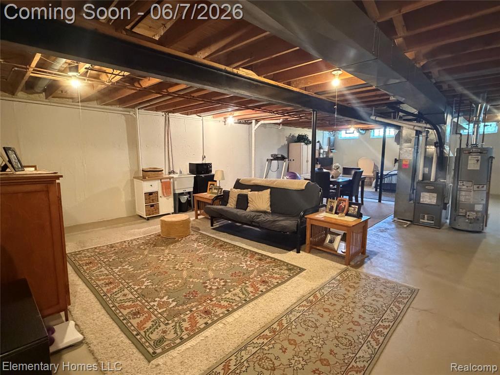 49459 Tarrytown Court, Utica, MI 48315 — Photo 20