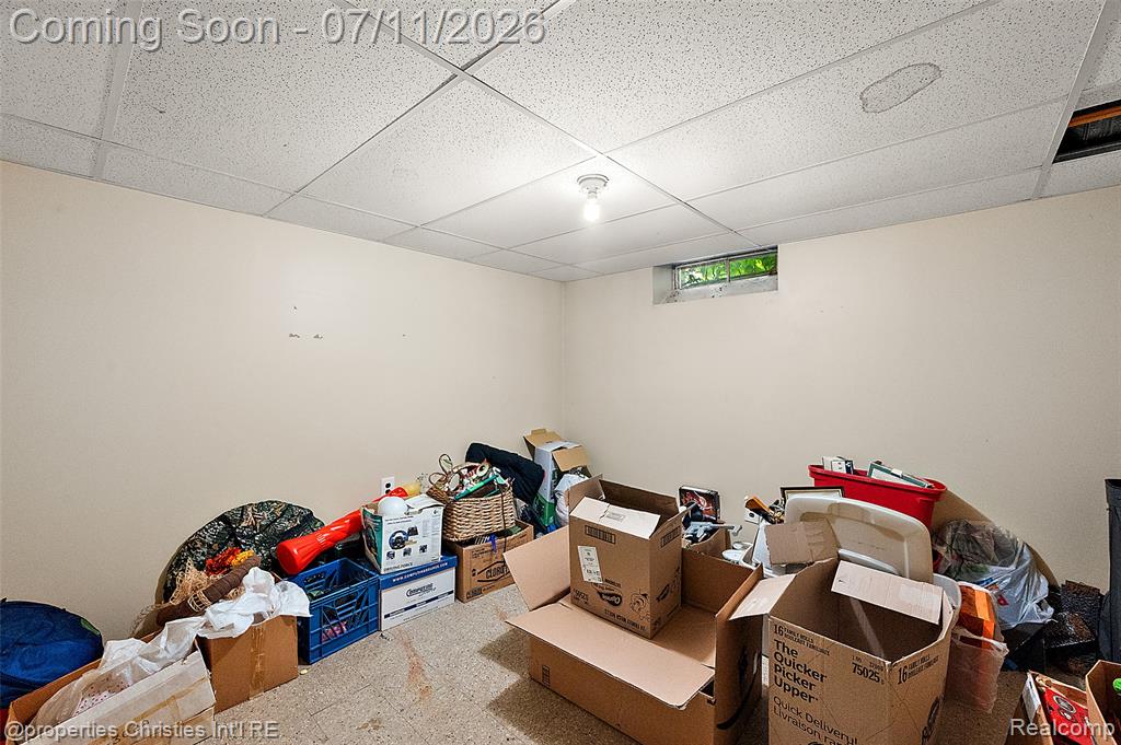 9961 Merriman Road, Livonia, MI 48150 — Photo 26