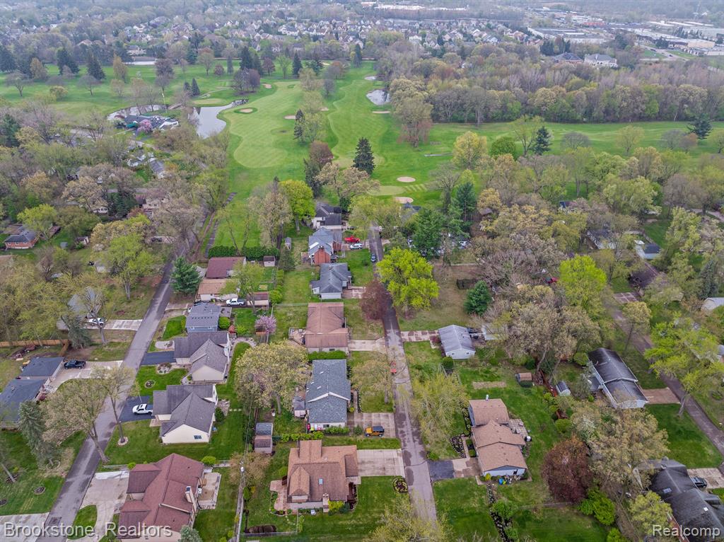 4121 CRYSTAL Street, West Bloomfield, MI 48323 — Photo 47