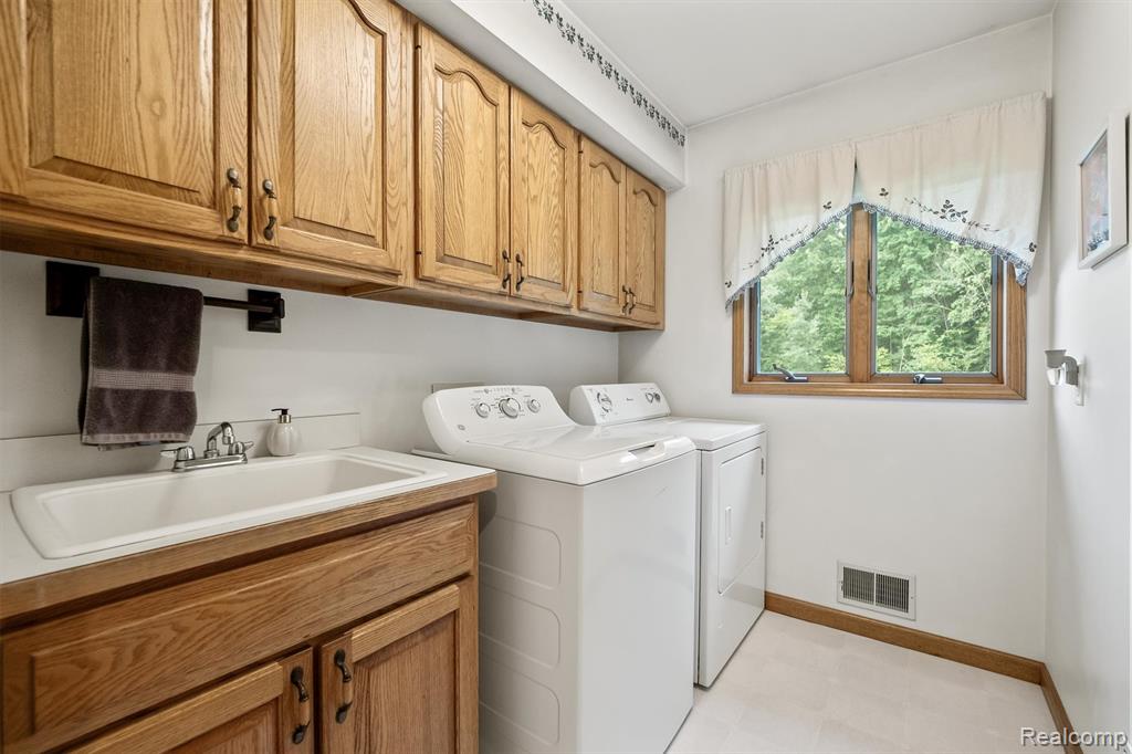 11157 Rose Road, Emmett, MI 48022 — Photo 22