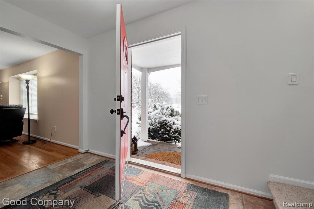 24513 Sarah Flynn Drive, Novi, MI — Photo 18