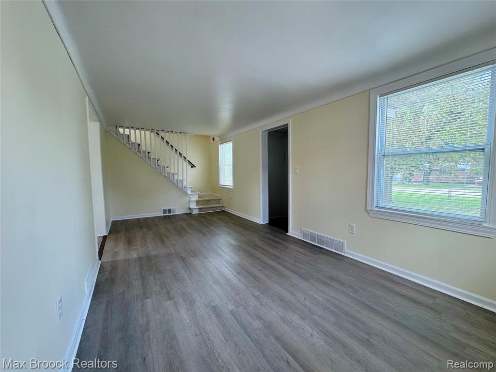 25973 Southwestern Highway, Redford, MI 48239 — Photo 5