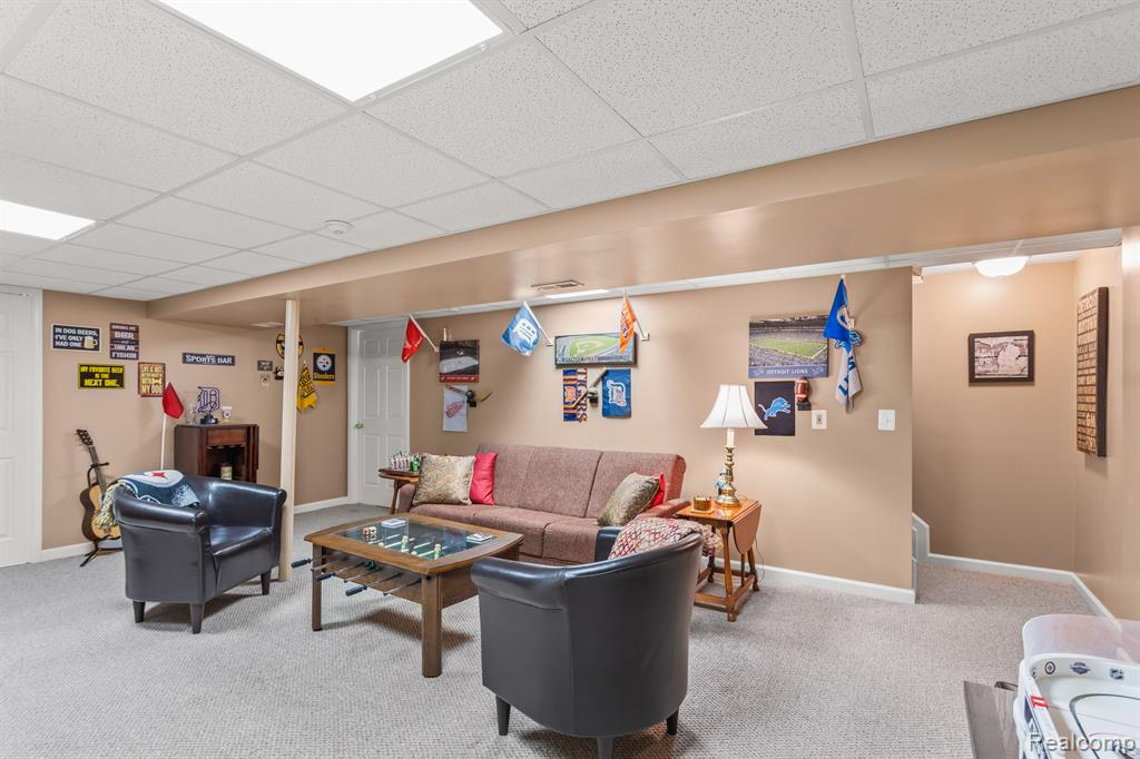 1661 BENNINGTON, Canton, MI 48188 — Photo 18