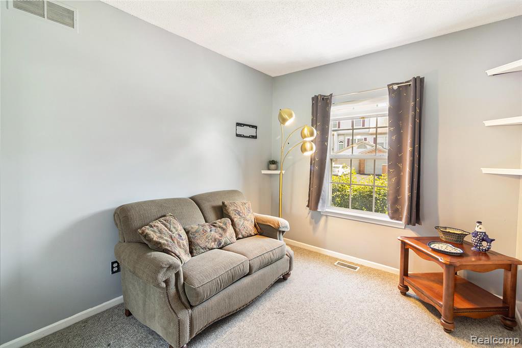 49649 Draper Circle, Plymouth, MI 48170 — Photo 9
