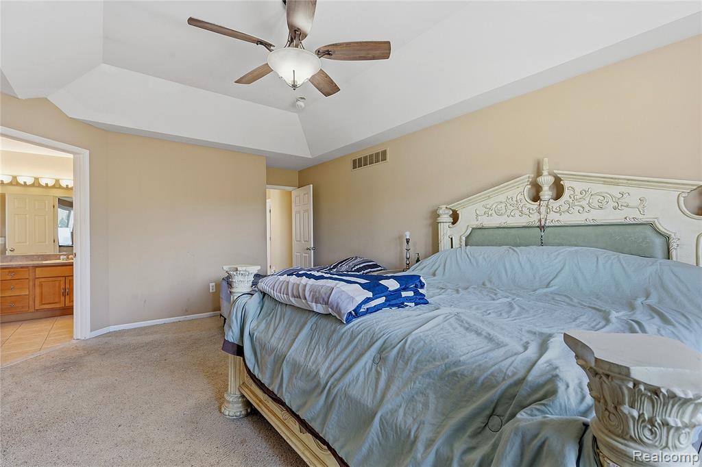 50426 Chief Drive, Macomb, MI 48044 — Photo 25