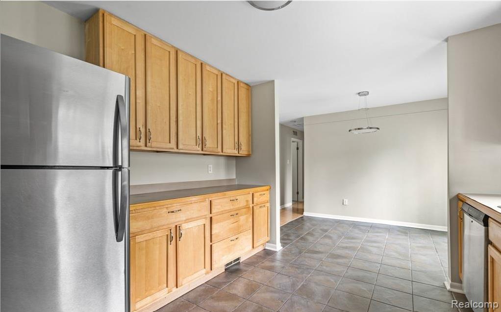 6368 Hermana Road, West Bloomfield, MI 48324 — Photo 7