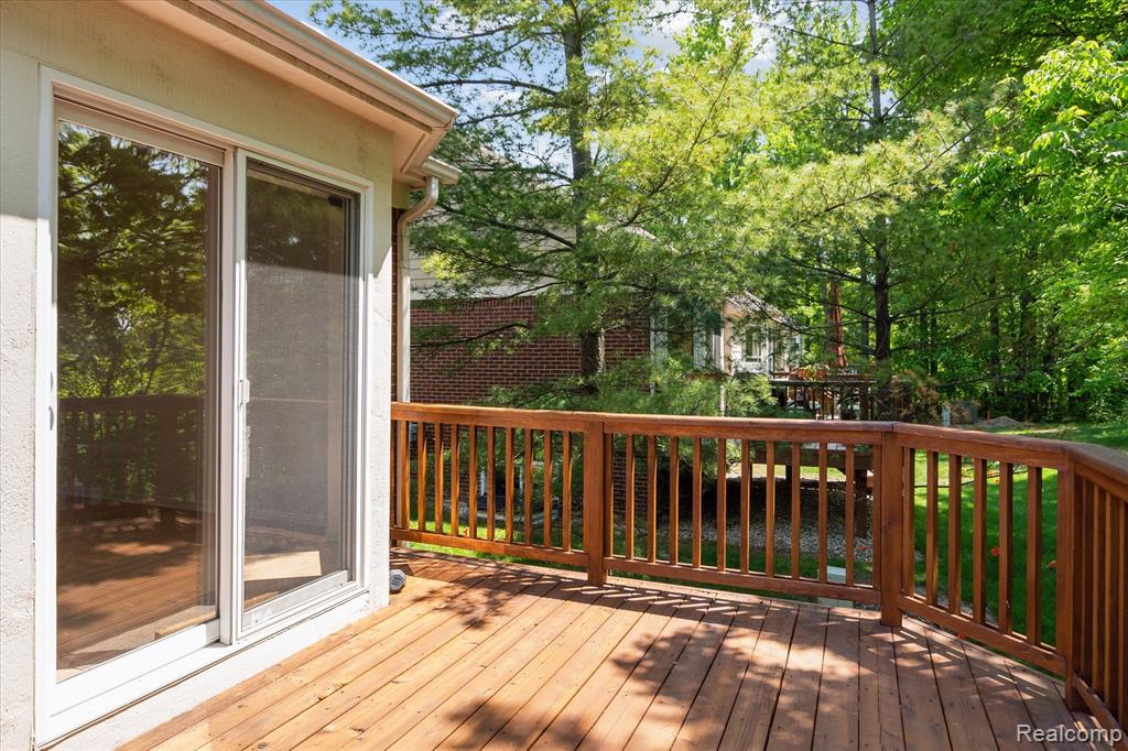 40837 Lenox Park Drive, Novi, MI 48377 — Photo 33