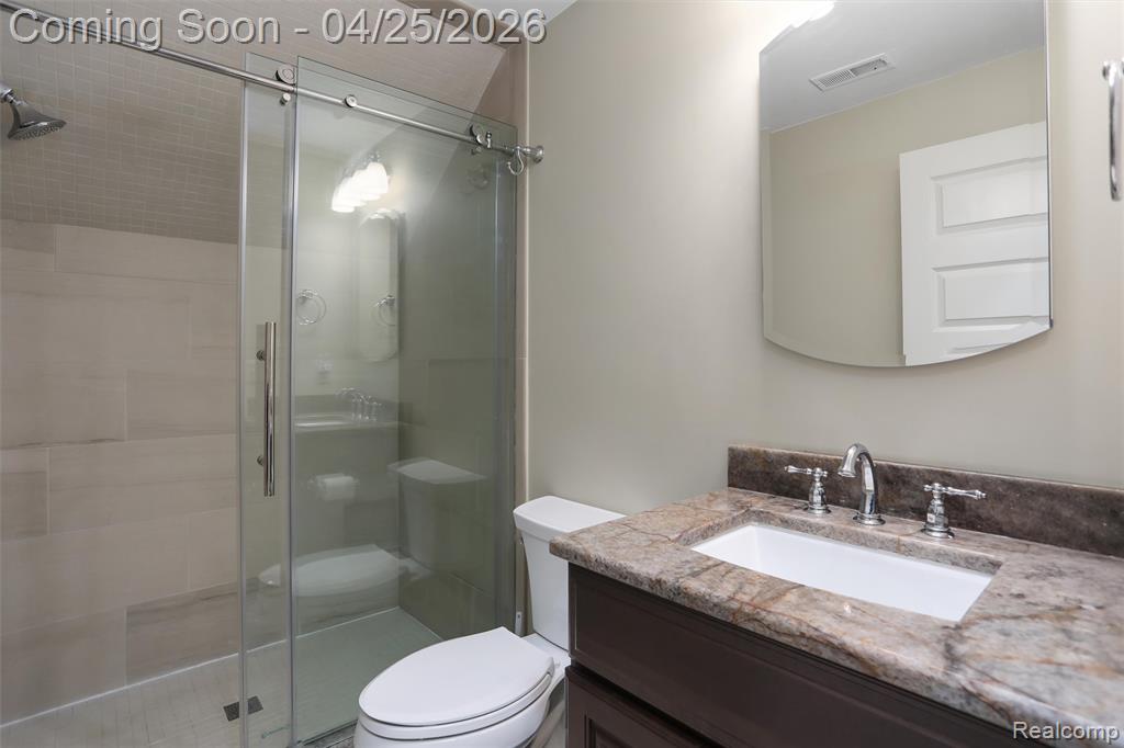658 Pallister, Detroit, MI 48202 — Photo 44