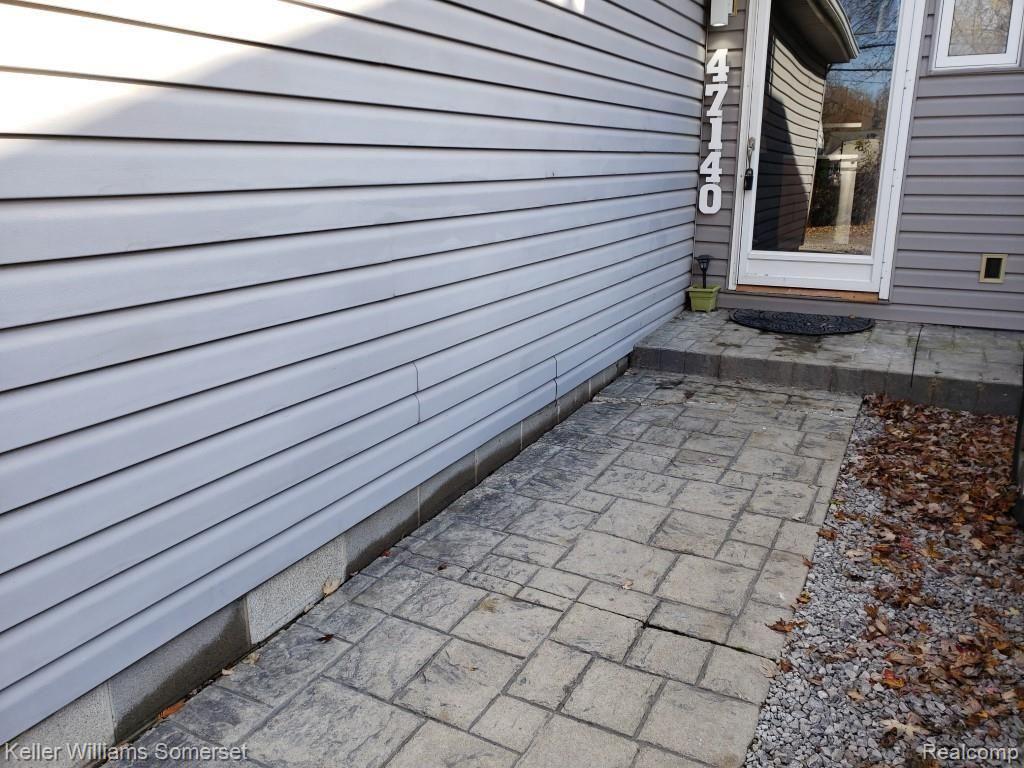 47140 FORTON Road, Chesterfield, MI 48047 — Photo 2