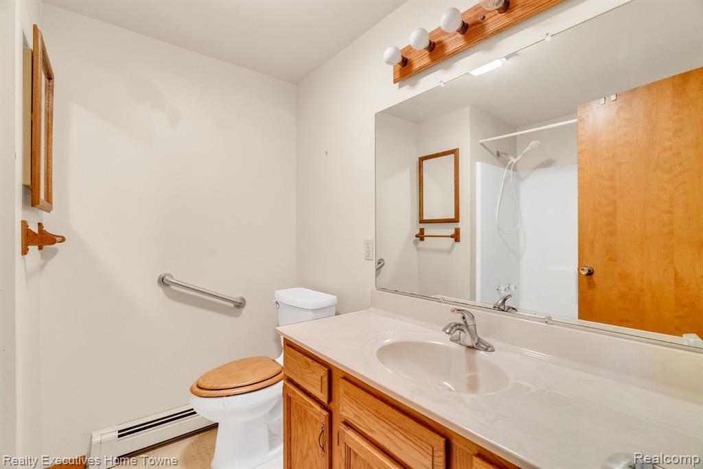 4415 Cambridge Drive, Port Huron, MI 48060 — Photo 25