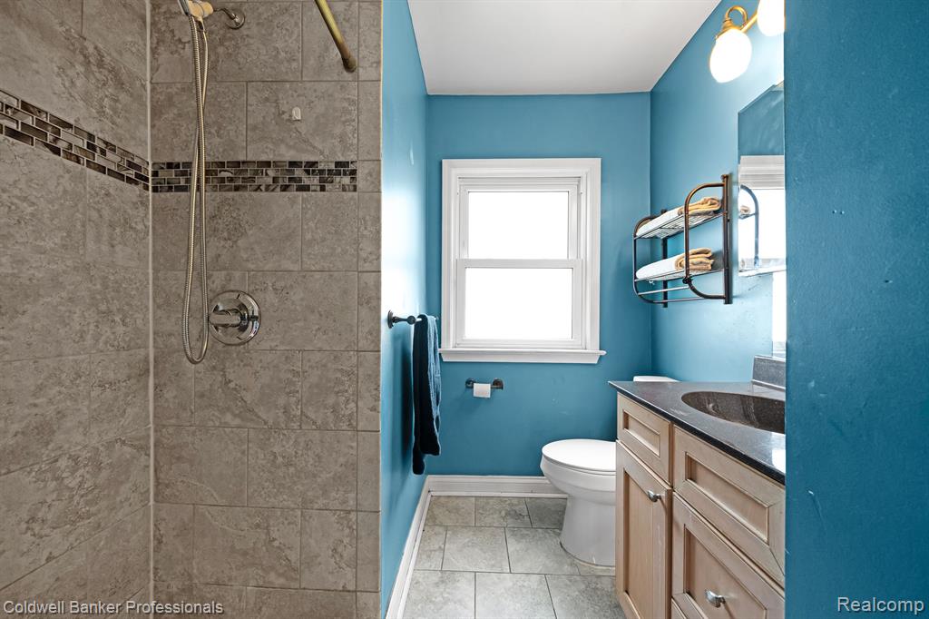 474 W BROCKTON Avenue, Madison Heights, MI 48071 — Photo 12