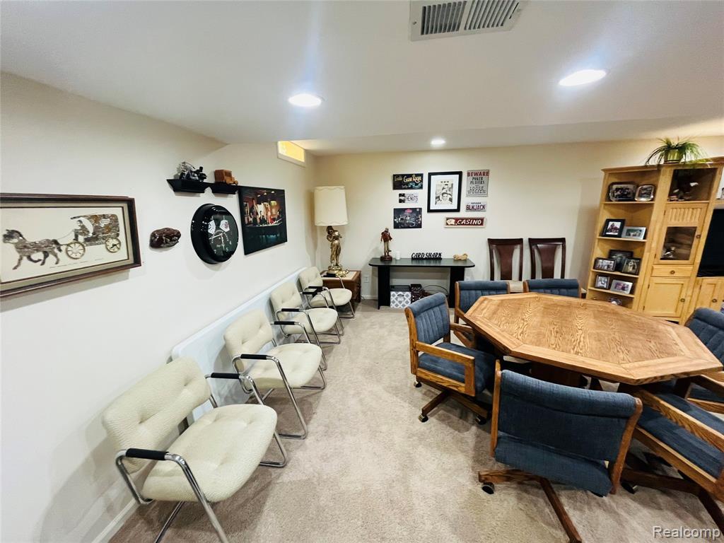828 Woodhaven Drive, Commerce Twp, MI 48390 — Photo 31