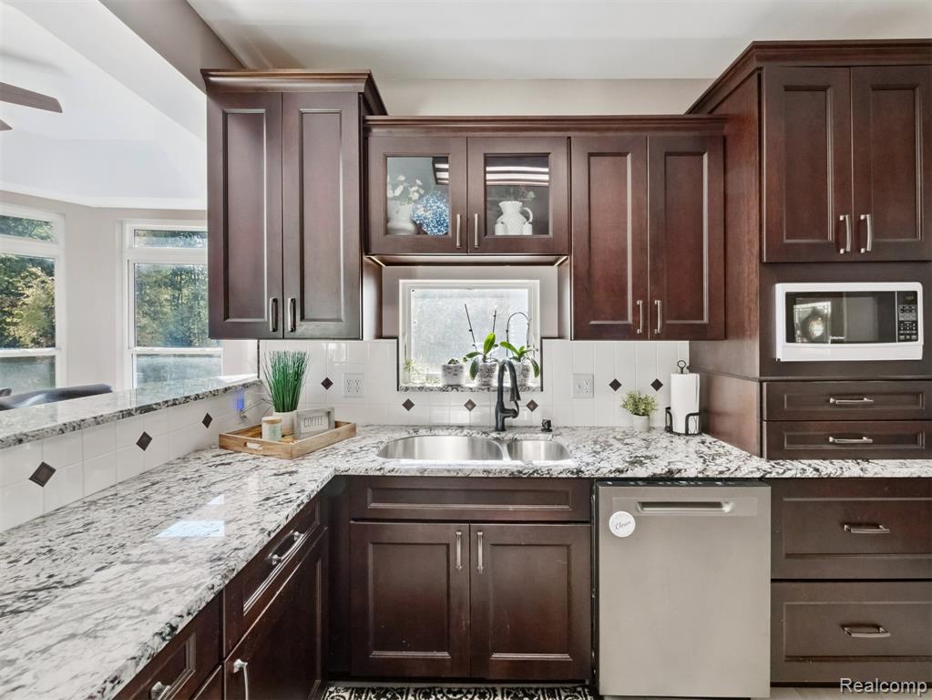 17275 Garvey Road, Chelsea, MI, 48118